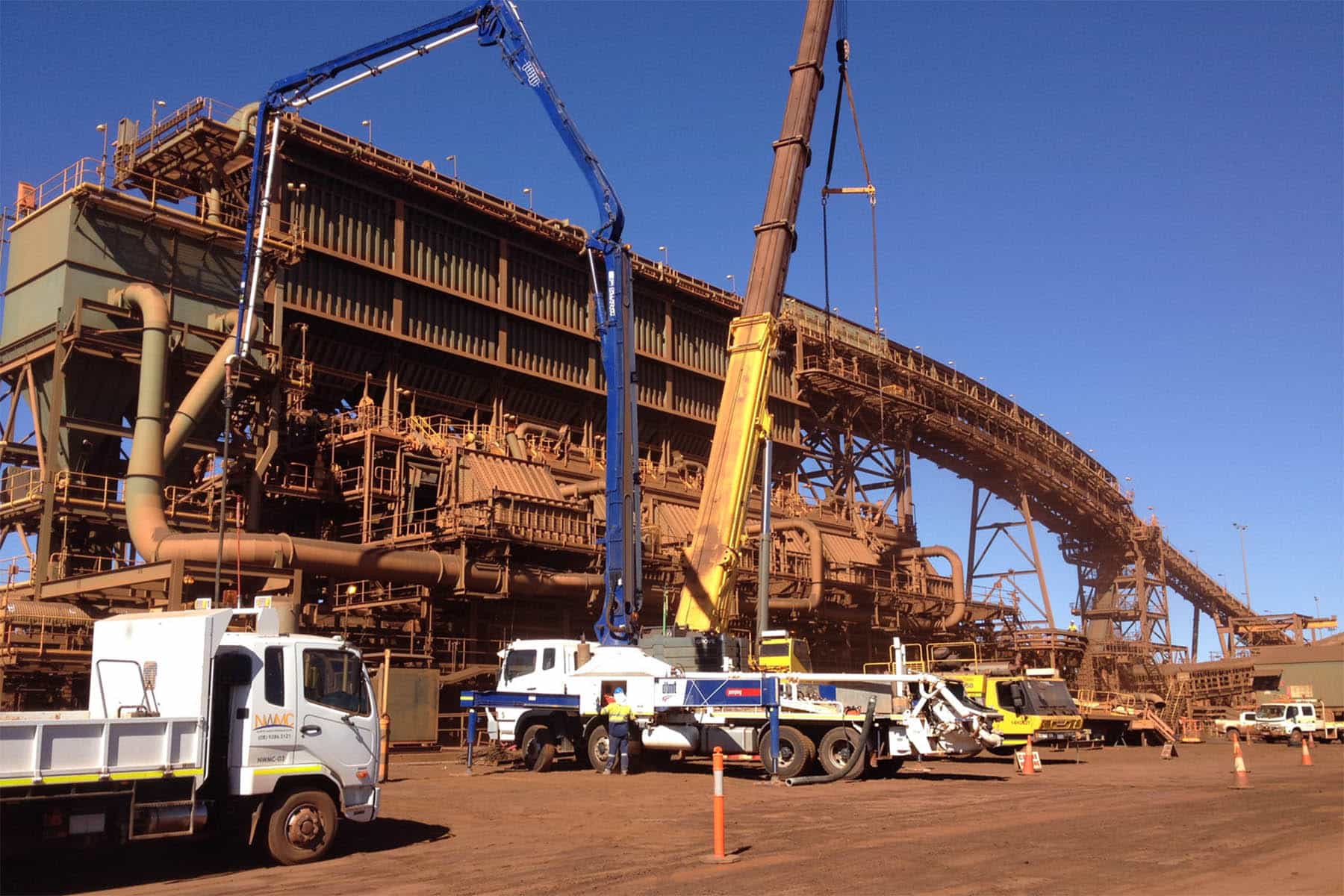 NWMC team delivering mine services on a Pilbara mine site